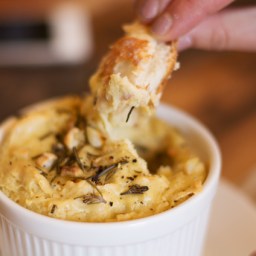 The Party Connection’s Easy As Vegan Cheese Fondue